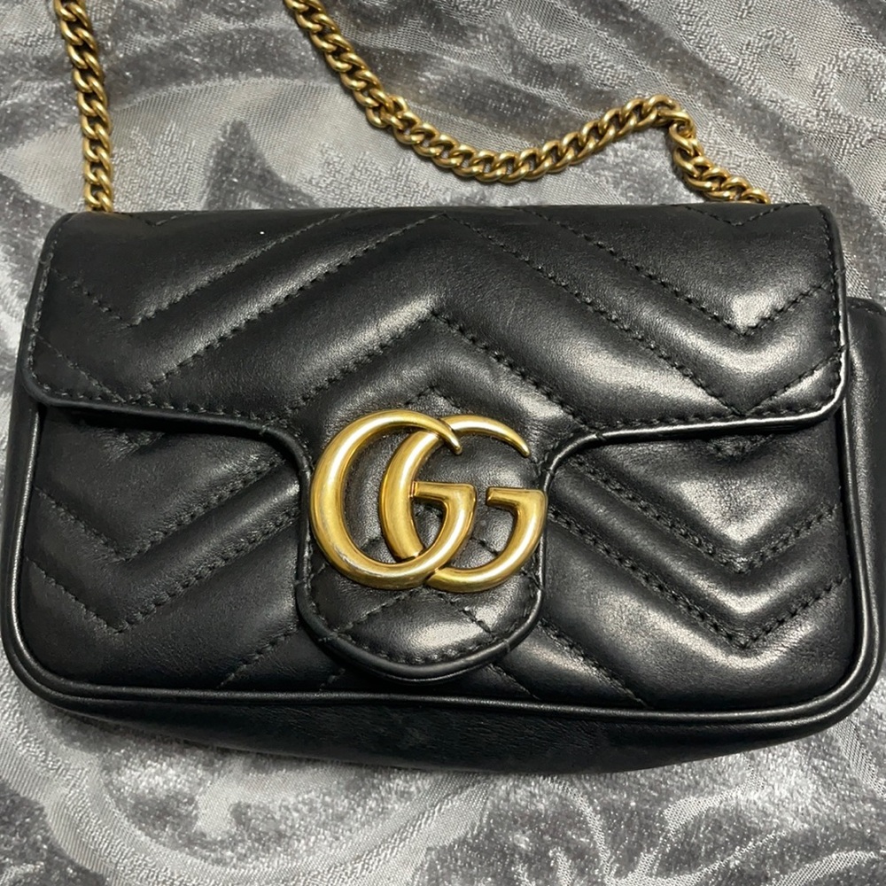 Gucci Marmont super mini purse